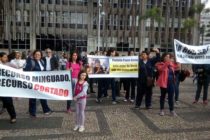 Entidades Assistenciais protestam contra corte de recursos promovido pelo governo Paulinho Serra (PSDB)