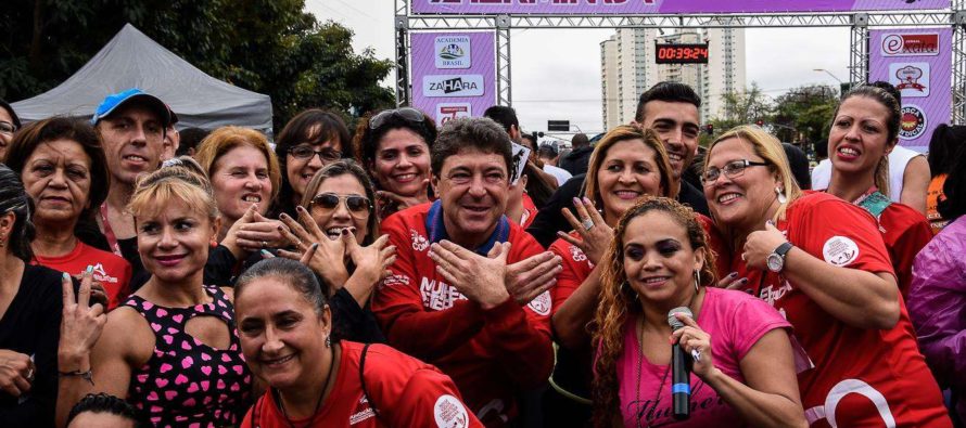 Prefeito Carlos Grana (PT) participou de corrida: MULHER DETERMINADA