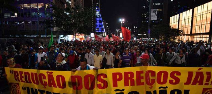 Petroleiros vêem ação política de tribunal e orienta suspensão da greve