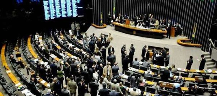 ONG internacional pede ao Congresso aprovação do pacote anticorrupção