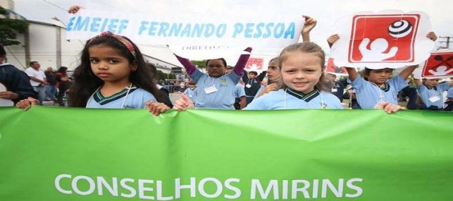 Alunos da rede Municipal de Ensino de desfilam no 7 de Setembro