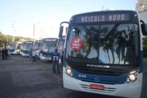 Com objetivo de renovar frota, Governo Grana entrega novos ônibus