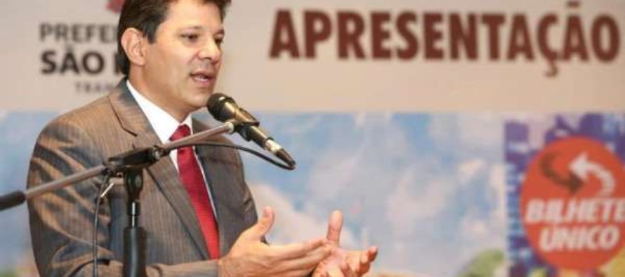 Haddad concede benefício de transporte gratuito para desempregados