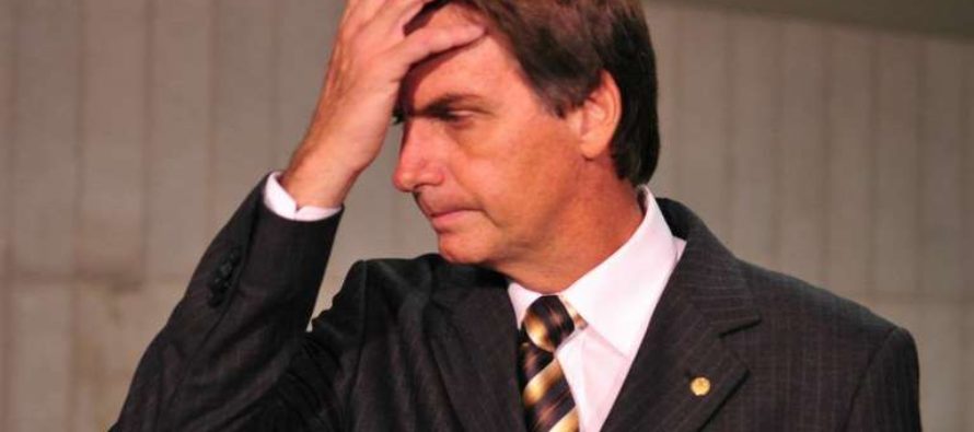 Delirante, Bolsonaro propõe uma nova Comissão da Verdade