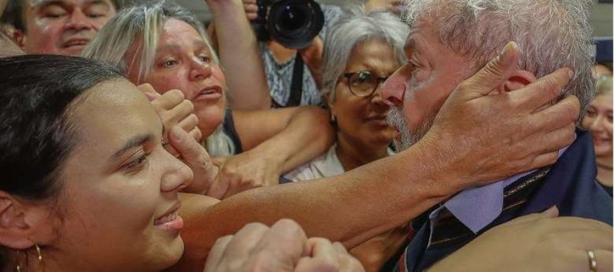 Datafolha: Lula segue líder com folga em pesquisa