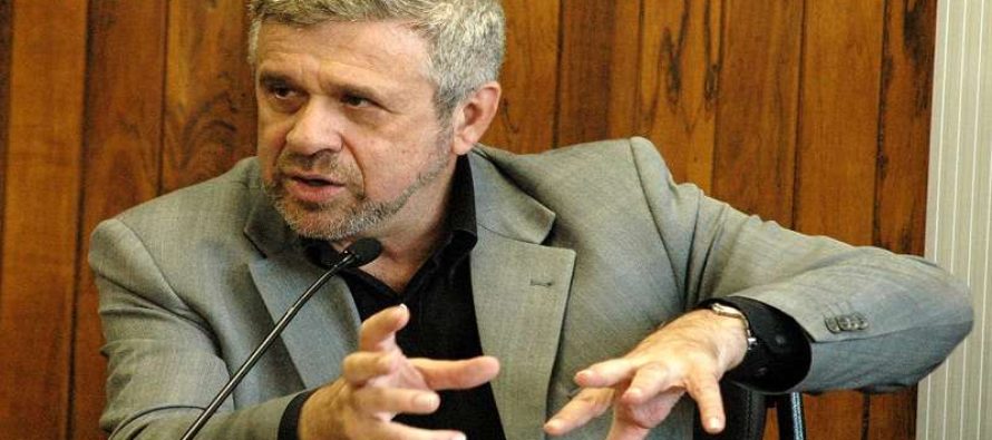 José Américo: Democratizar a mídia, não controlá-la