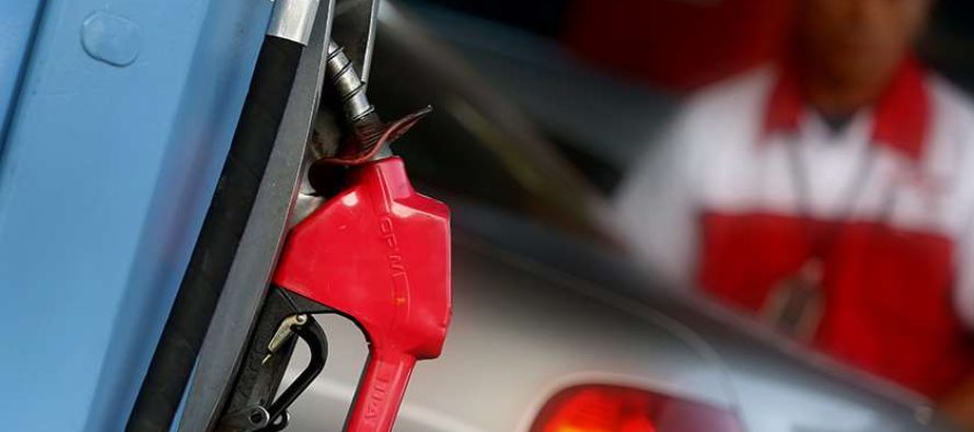 Efeitos do Golpe: Gasolina vai subir 4,2% nas refinarias, maior alta de nova política